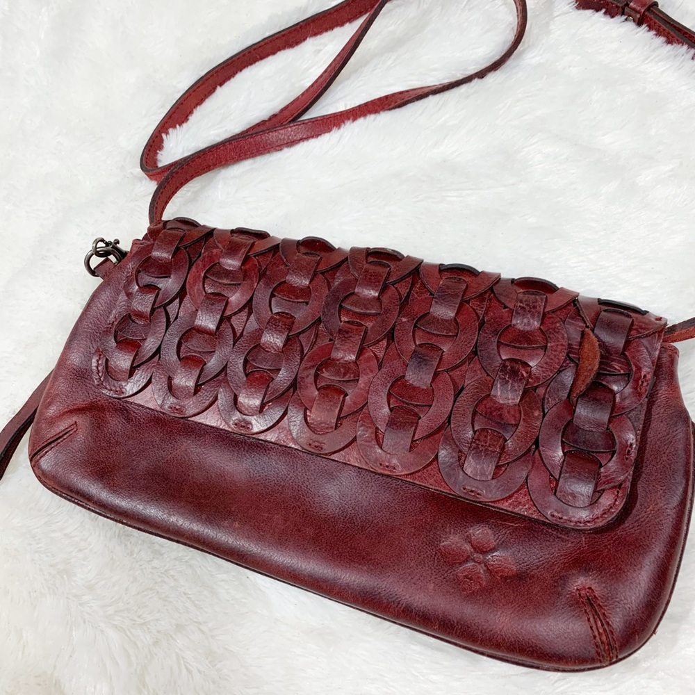 NEW Patricia Nash Baku Leather Crossbody Clutch in Red - Picture 4 of 12